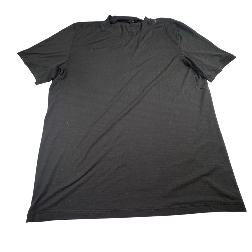 !! SOLD !!!!! Men's Large Black Performance Gym License to Train Short Sleeve